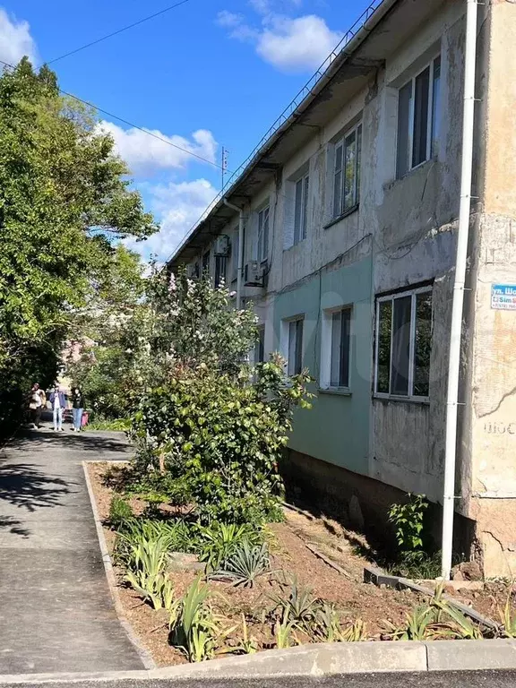 Комната 16,9 м в 4-к., 2/2 эт. - Фото 1