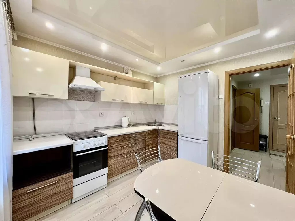 2-к. квартира, 50 м, 4/10 эт. - Фото 0