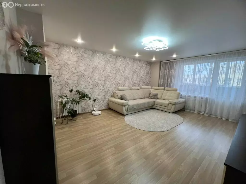 3-комнатная квартира: Екатеринбург, Рощинская улица, 46 (84.7 м) - Фото 2