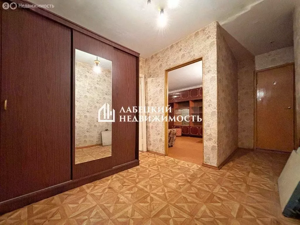 3-комнатная квартира: посёлок городского типа Спирово, улица Мира, 10 ... - Фото 1