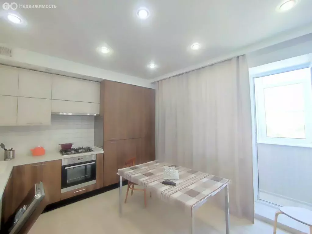 2-комнатная квартира: Ейск, Красная улица, 35/1 (76 м) - Фото 0
