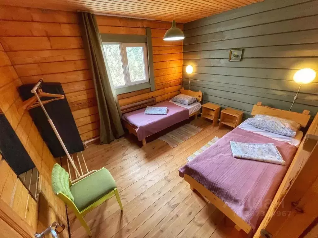 Комната Алтай, Чемальский район, пос. Усть-Сема ул. Центральная, 31 - Фото 1