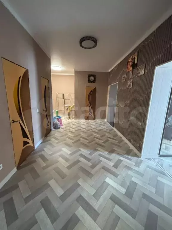 3-к. квартира, 119 м, 2/5 эт. - Фото 0