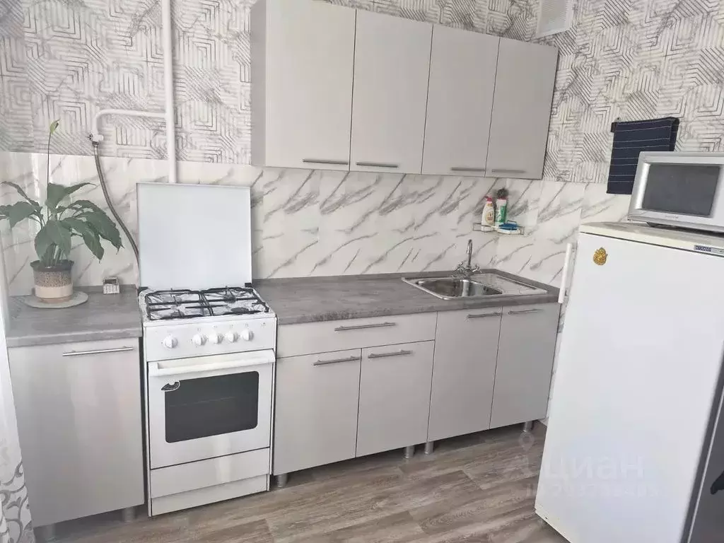 1-к кв. Чувашия, Новочебоксарск ул. Строителей, 32 (43.0 м) - Фото 2