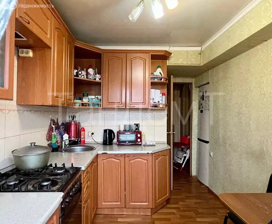4-комнатная квартира: Омск, микрорайон Заозёрный, улица Глинки, 2 ... - Фото 1