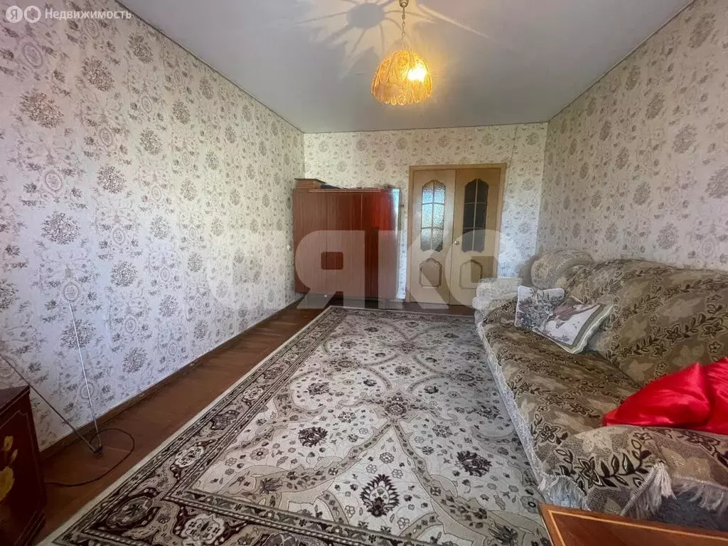 3-комнатная квартира: Майкоп, улица 8 Марта, 22 (63 м) - Фото 1