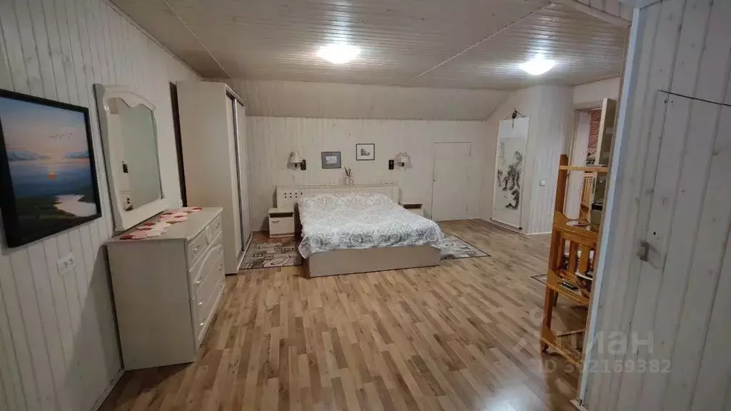 Дом в Крым, Бахчисарайский район, Зеленовское с/пос, с. Счастливое ул. ... - Фото 1