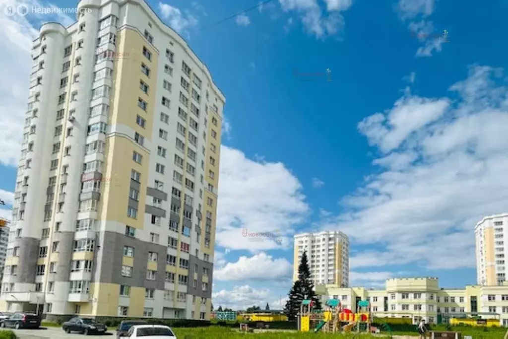 1-комнатная квартира: Верхняя Пышма, улица Свердлова, 1Г (35 м) - Фото 1