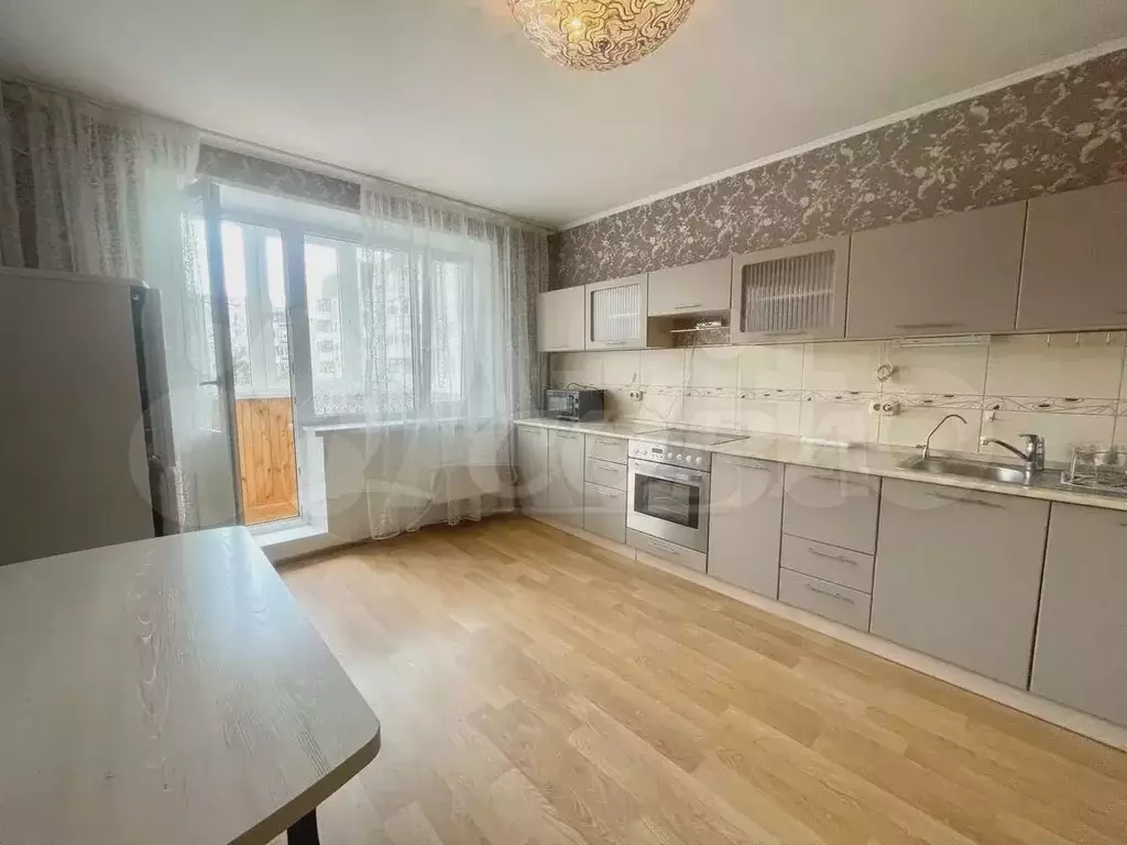 2-к. квартира, 81 м, 7/10 эт. - Фото 0