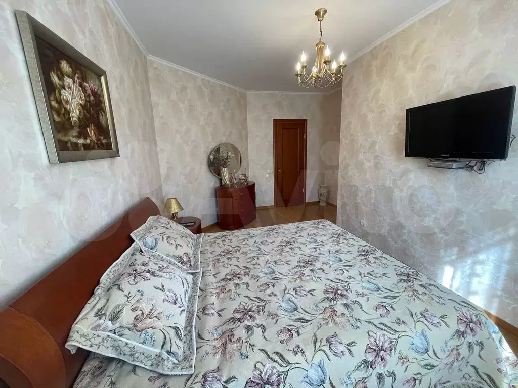 2-к. квартира, 75 м, 4/10 эт. - Фото 1