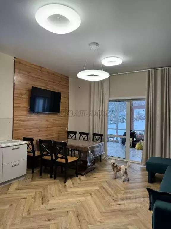 Дом в Алтай, Чемальский район, с. Чемал ул. Благодатная (240 м) - Фото 1