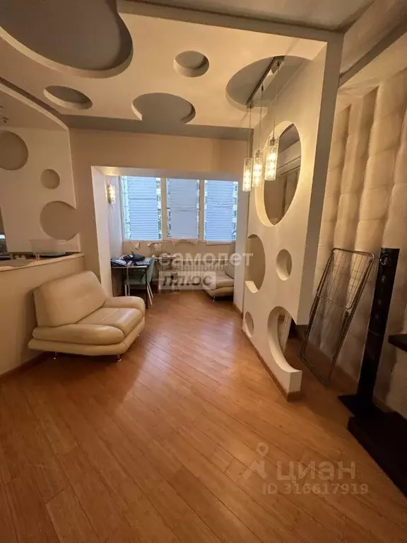 3-к кв. Астраханская область, Астрахань ул. Куликова, 81к1 (73.0 м) - Фото 1