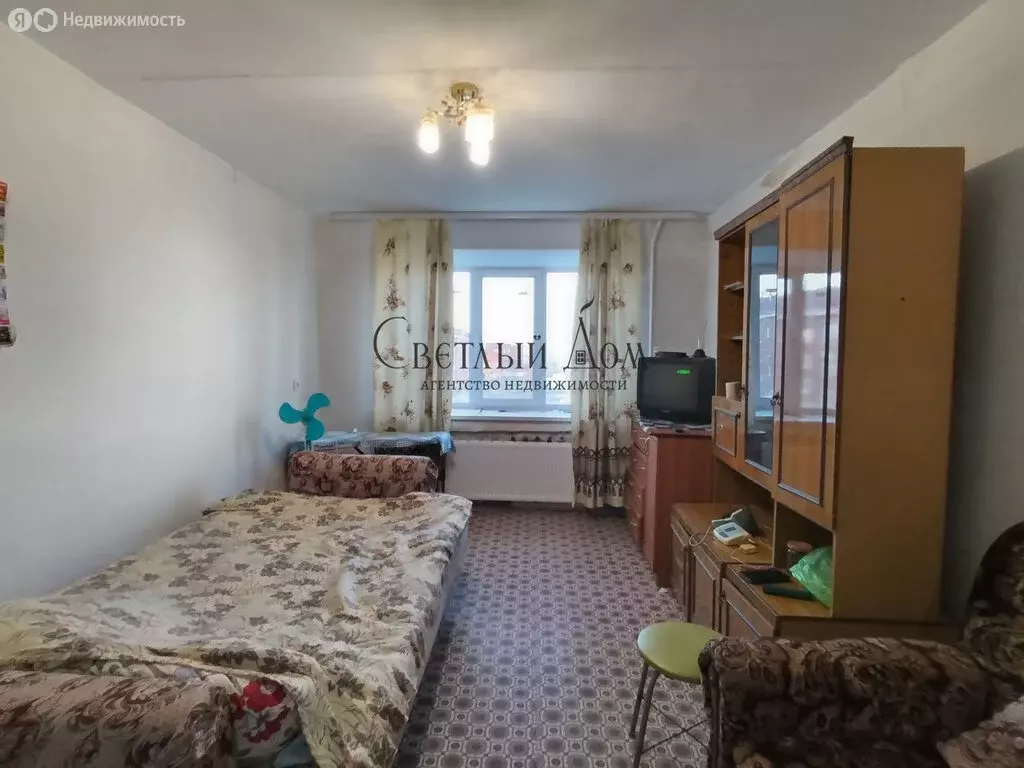 2-комнатная квартира: Чернушка, Красноармейская улица, 84 (48.6 м) - Фото 1