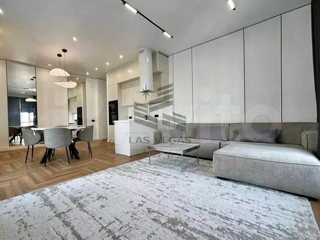 2-к. квартира, 81 м, 5/9 эт. - Фото 1