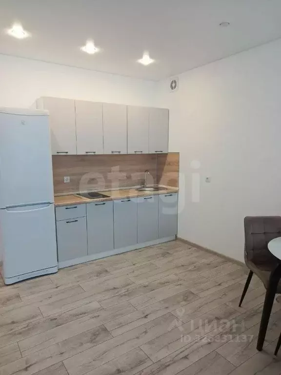 Студия Тюменская область, Тюмень ул. Василия Севергина, 2к2 (32.7 м) - Фото 1