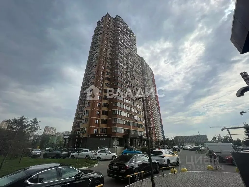 3-к кв. Московская область, Красногорск ул. Молодежная, 2 (78.3 м) - Фото 0