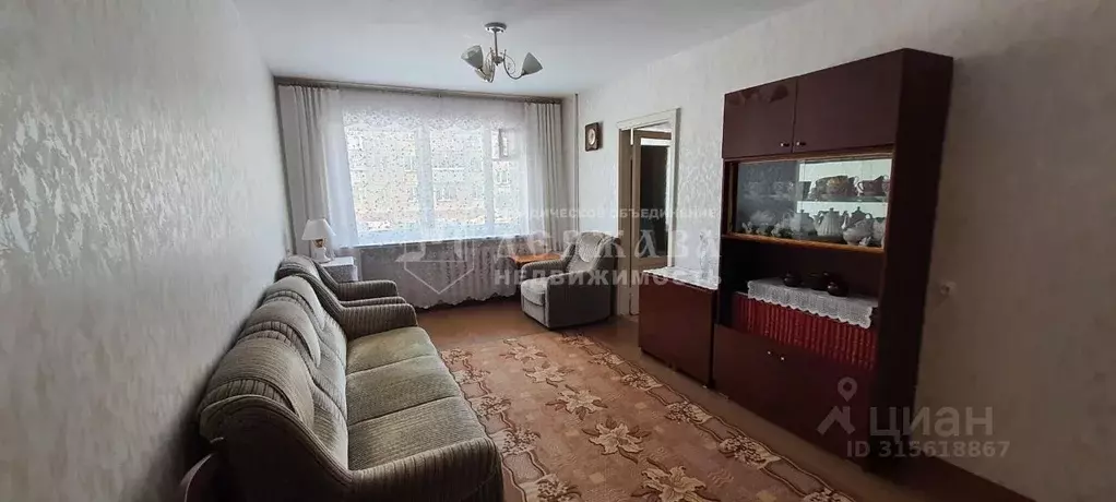 3-к кв. Кемеровская область, Кемерово просп. Ленина, 94 (56.1 м) - Фото 0
