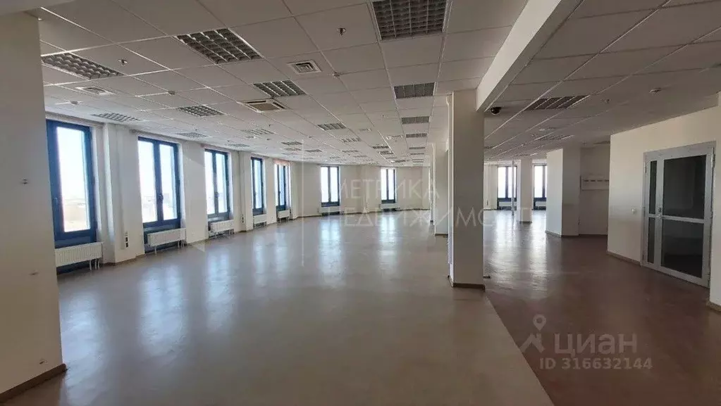 Офис в Тюменская область, Тюмень ул. 30 лет Победы, 64 (600 м) - Фото 0