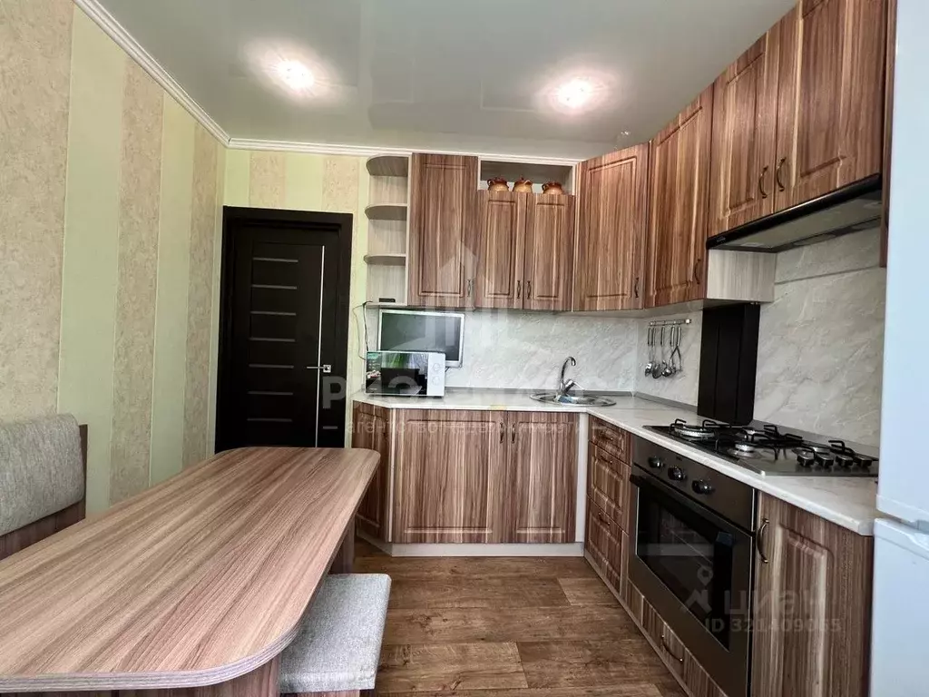 2-к кв. Брянская область, Брянск ул. Есенина, 28 (54.2 м) - Фото 1