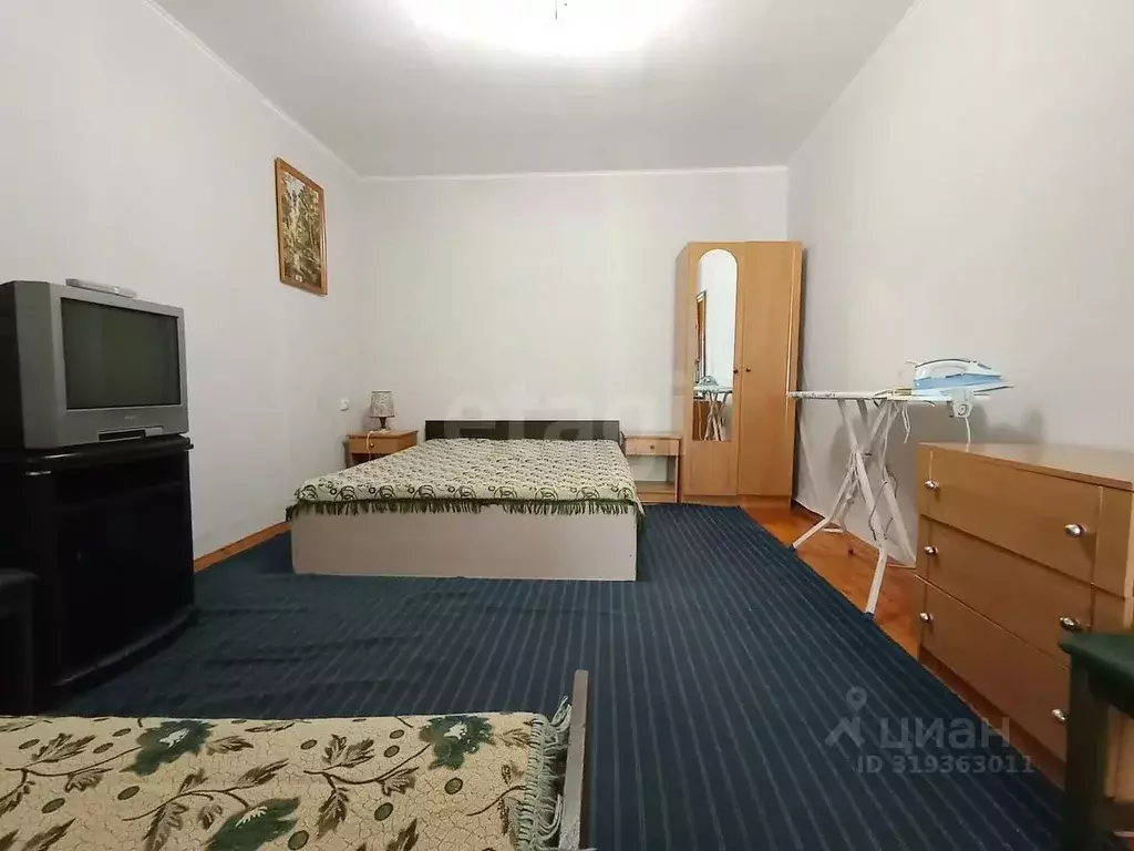 1-к кв. Крым, Ялта ул. Толстого, 1 (27.0 м) - Фото 0
