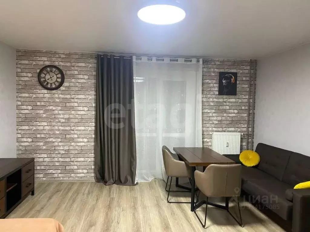 Студия Тюменская область, Тюмень Комбинатская ул., 54к2 (33.0 м) - Фото 1