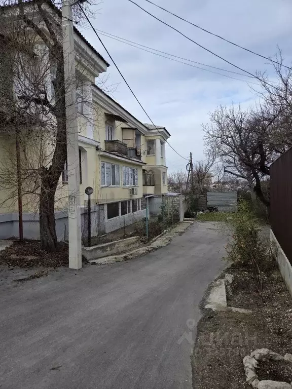 3-к кв. Севастополь ул. Короленко, 2 (69.8 м) - Фото 1