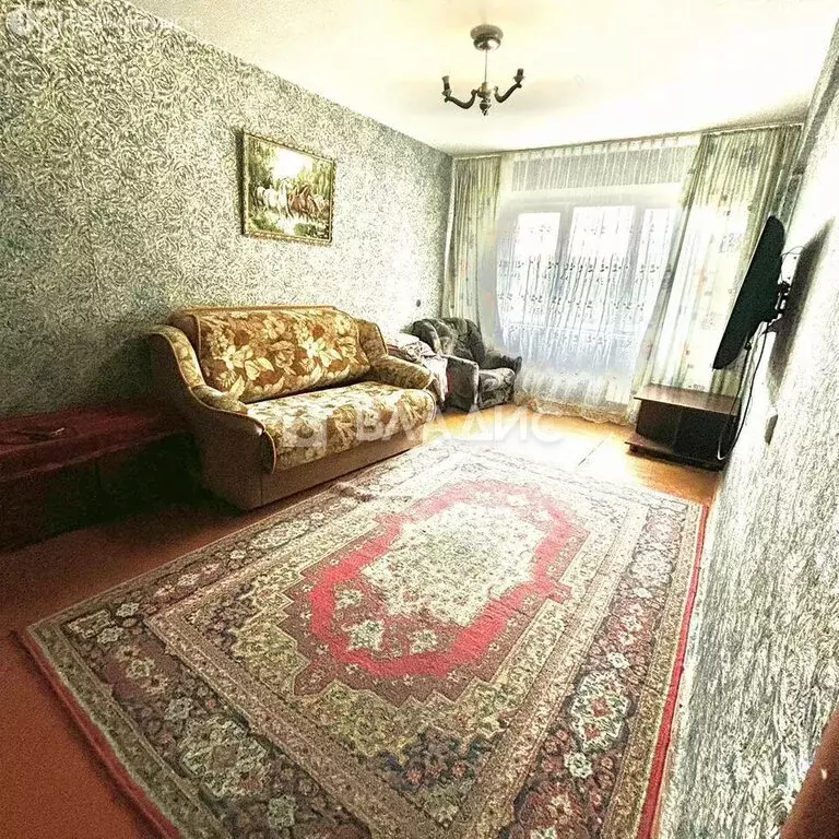 3-комнатная квартира: Бийск, улица Владимира Короленко, 47 (64 м) - Фото 1