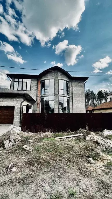 Дом 506,4 м на участке 10 сот. - Фото 1