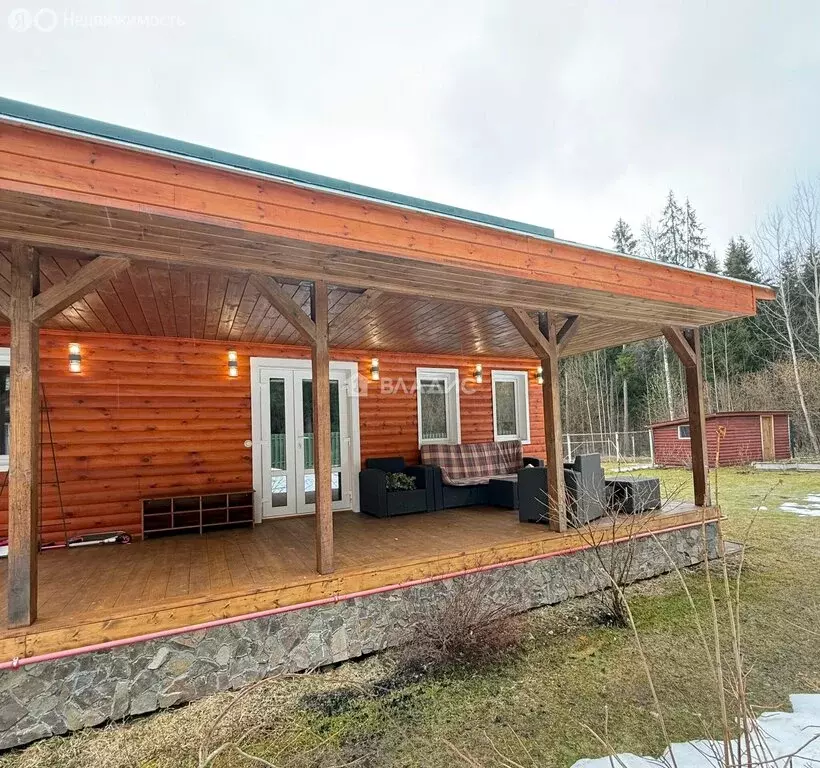 Дом в деревня Лупаново, Малахитовая улица, 100 (350 м) - Фото 1