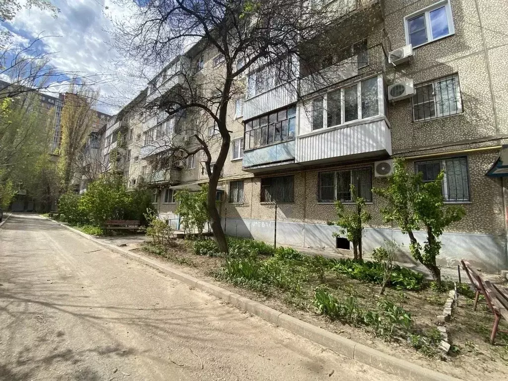 2-к кв. Волгоградская область, Волгоград ул. 50 лет Октября, 22 (43.4 ... - Фото 2