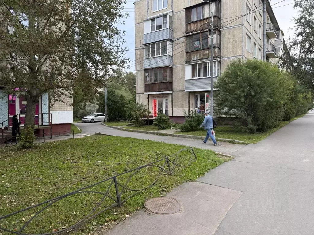 Торговая площадь в Санкт-Петербург Бассейная ул., 63 (42 м) - Фото 2