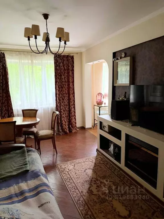 2-к кв. Омская область, Омск 3-й мкр, ул. Путилова, 7Б (41.0 м) - Фото 0