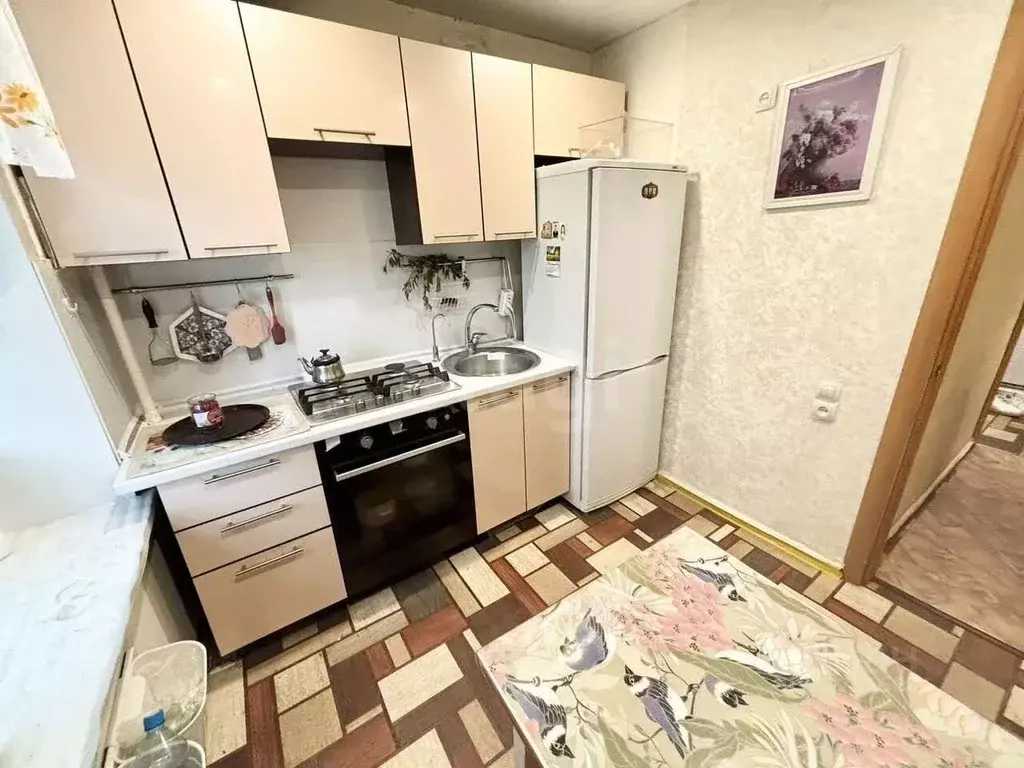 2-к кв. Вологодская область, Сокол ул. Орешкова, 4 (42.7 м) - Фото 1