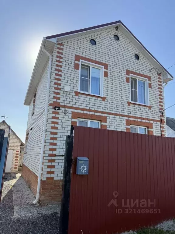 Дом в Белгородская область, Белгородский район, с. Стрелецкое ... - Фото 1