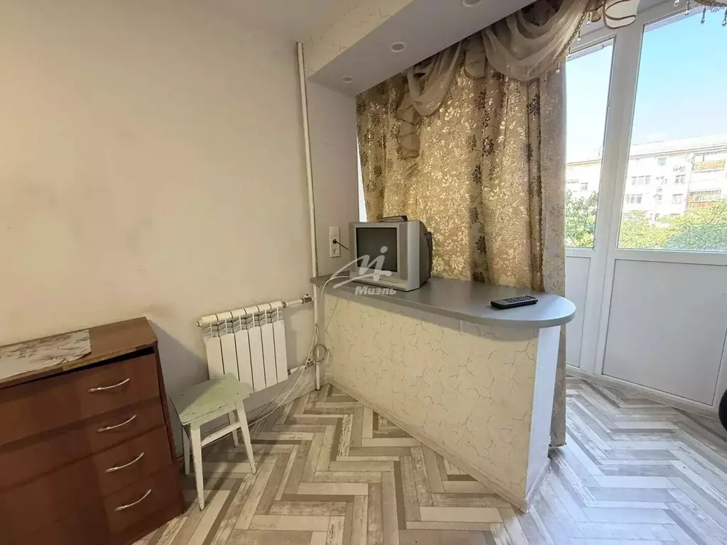 Комната Севастополь ул. Маршала Крылова, 8 (14.0 м) - Фото 2