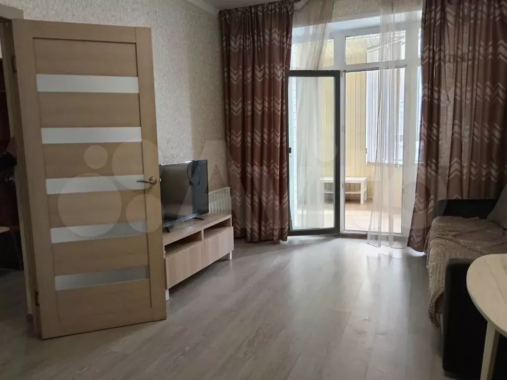 1-к. квартира, 45 м, 6/9 эт. - Фото 0