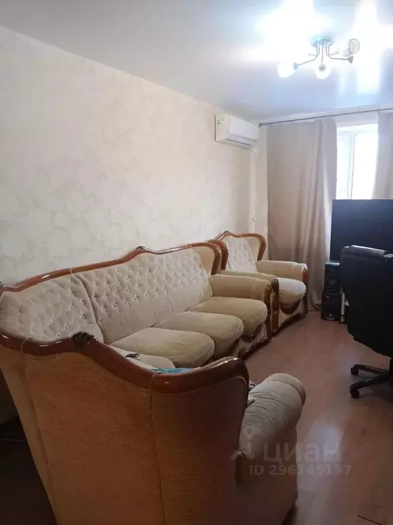 3-к кв. Кемеровская область, Новокузнецк ул. Тольятти, 46 (60.0 м) - Фото 0