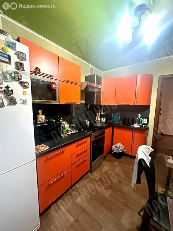 3-комнатная квартира: Вышний Волочёк, улица Гоголя, 19 (57.4 м) - Фото 2