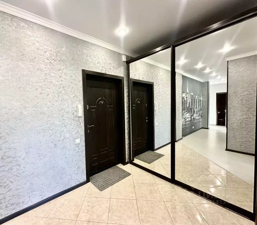 3-к кв. Курская область, Курск просп. Вячеслава Клыкова, 92 (85.5 м) - Фото 1