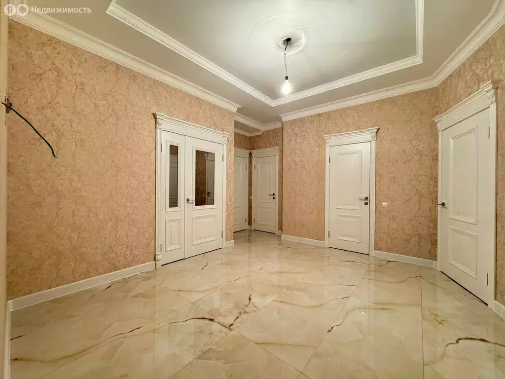3-комнатная квартира: Нальчик, Балкарская улица, 97к2 (98 м) - Фото 1