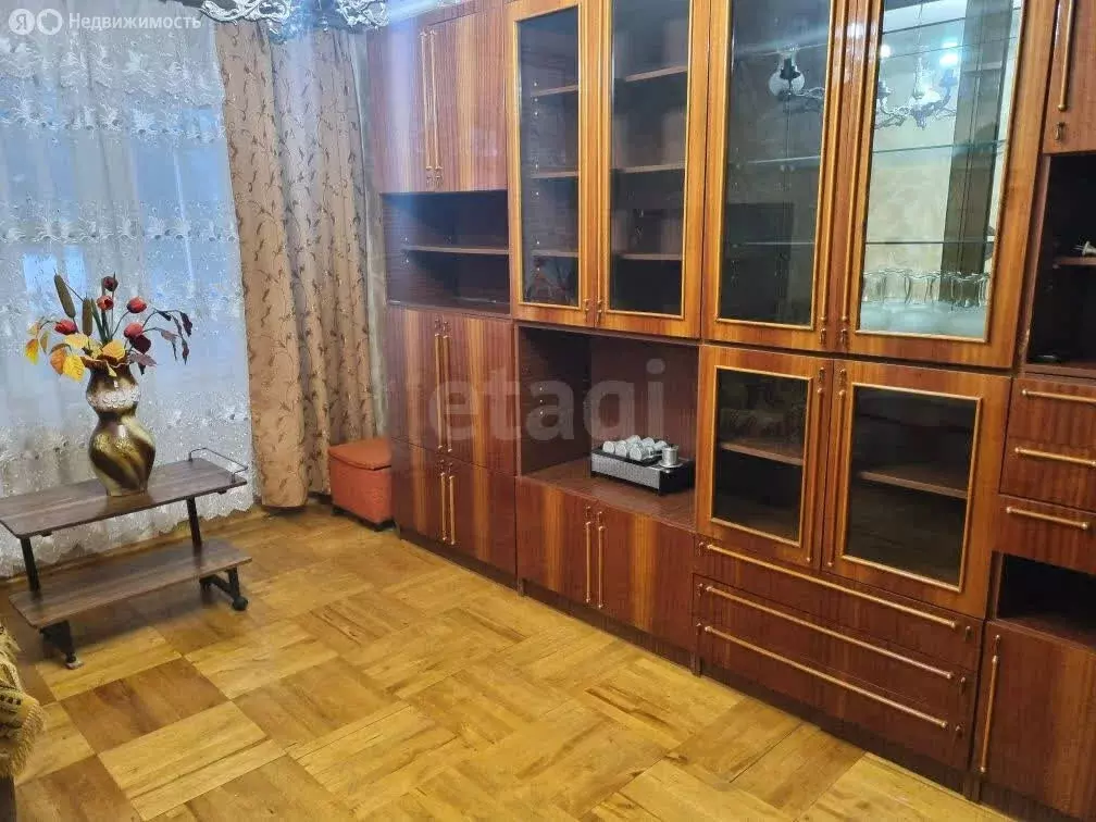 3-комнатная квартира: Валуйки, улица Максима Горького, 6 (62.8 м) - Фото 2
