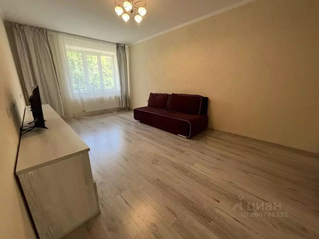 1-к кв. Самарская область, Самара Аэродромная ул., 102 (40.0 м) - Фото 1