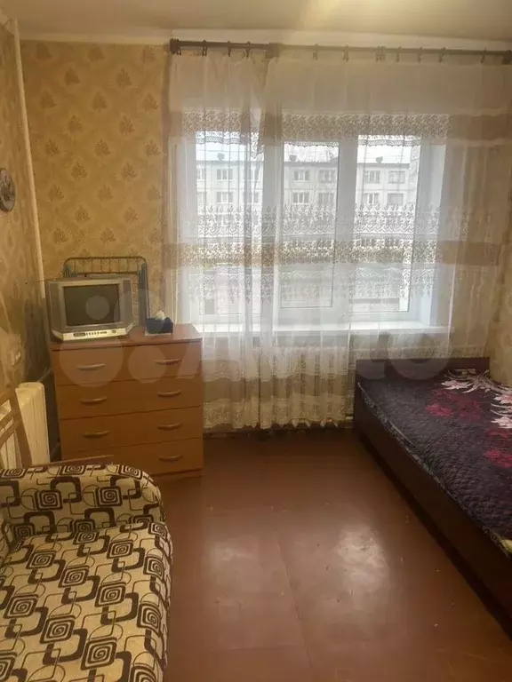 Комната 18 м в 4-к., 4/9 эт. - Фото 0