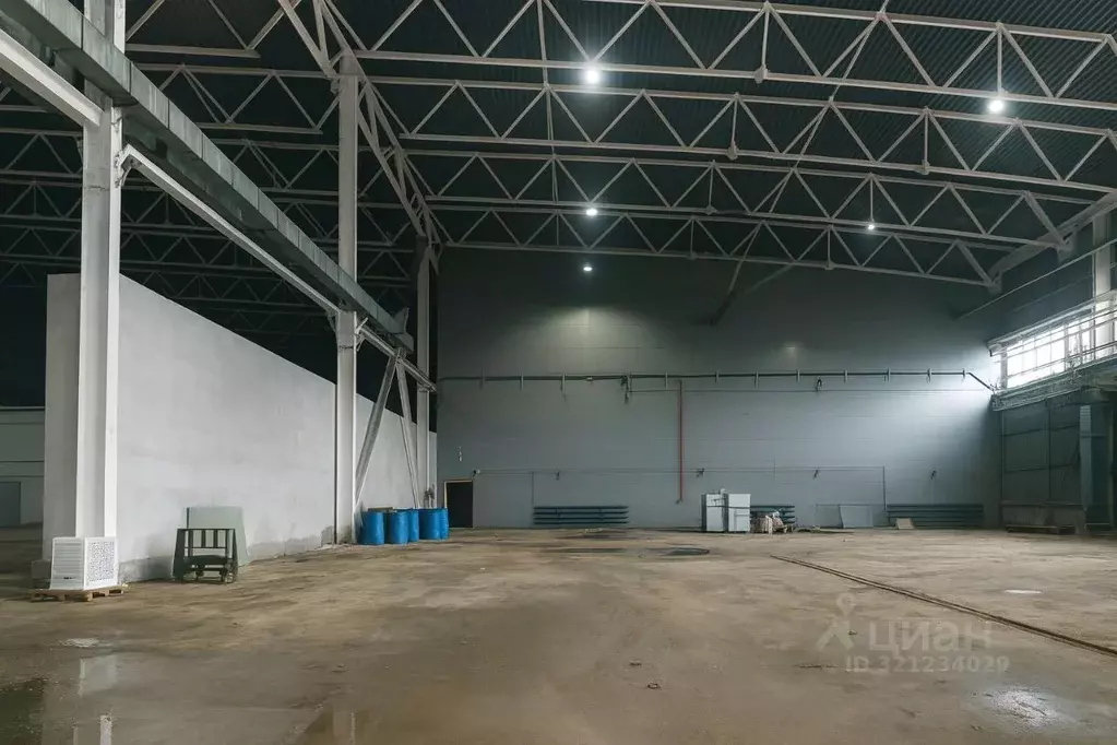 Склад в Ямало-Ненецкий АО, Новый Уренгой проезд 2-й, 7 (8000 м) - Фото 1