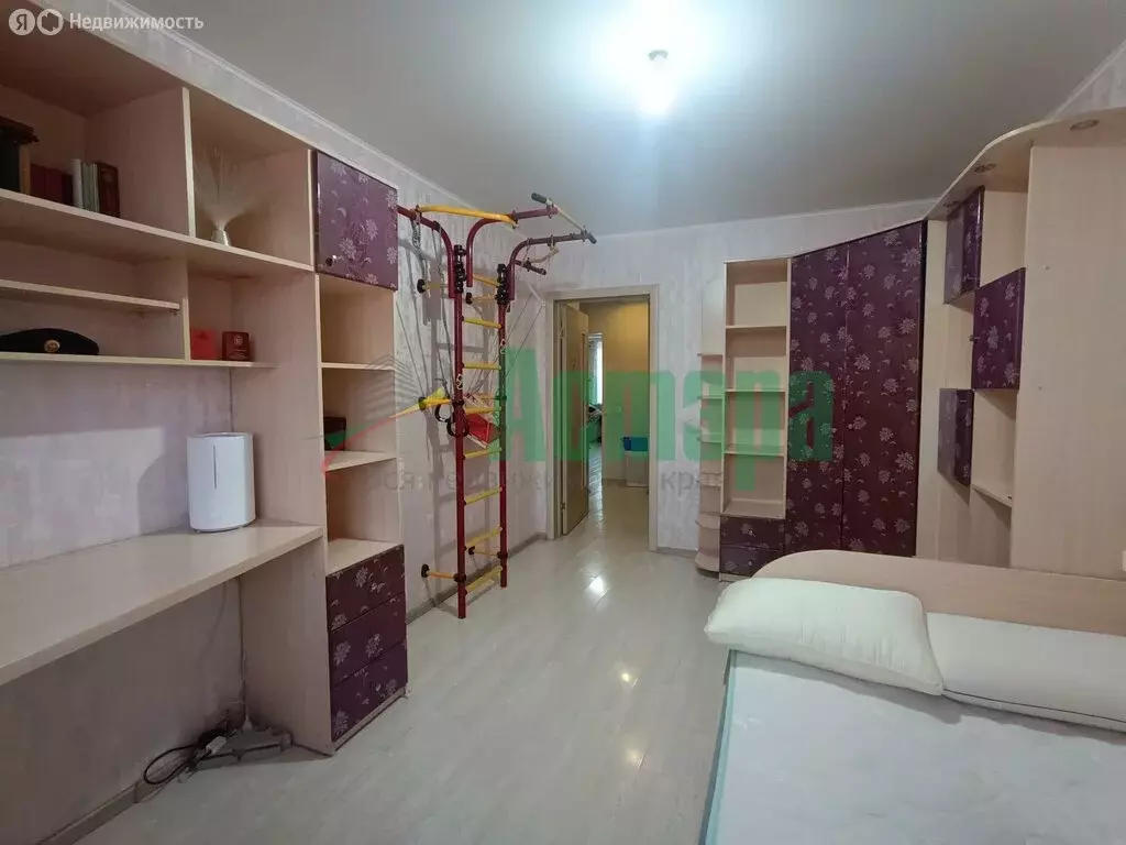 3-комнатная квартира: Чита, улица Гагарина, 8В (63.3 м) - Фото 0