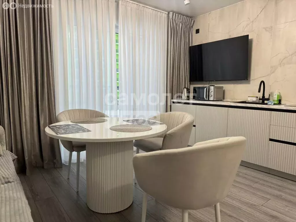 2-комнатная квартира: село Первомайский, улица Оружейников, 1/6 (55 м) - Фото 2