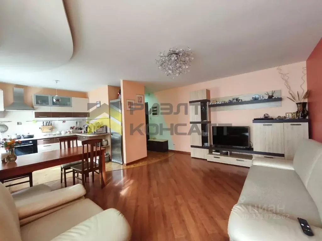 3-к кв. Омская область, Омск ул. Шебалдина, 199 (71.1 м) - Фото 1