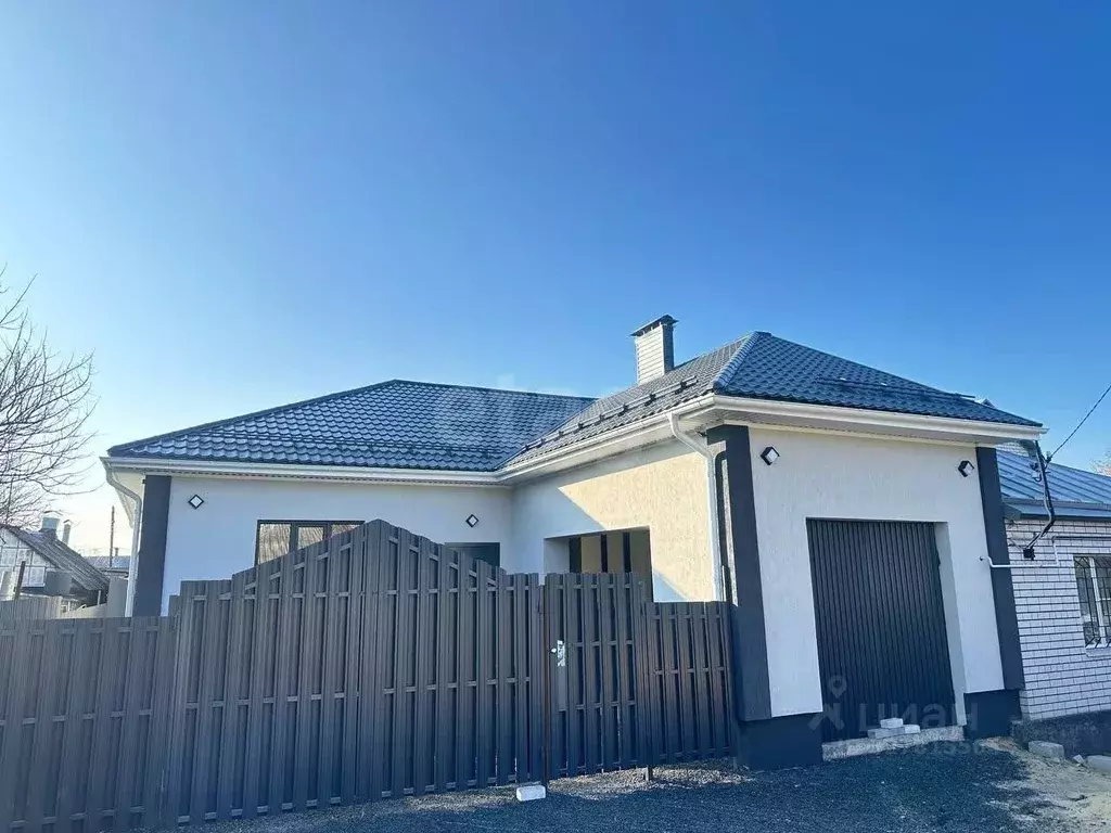 Дом в Воронежская область, Воронеж Волочаевский пер., 37 (125 м) - Фото 1