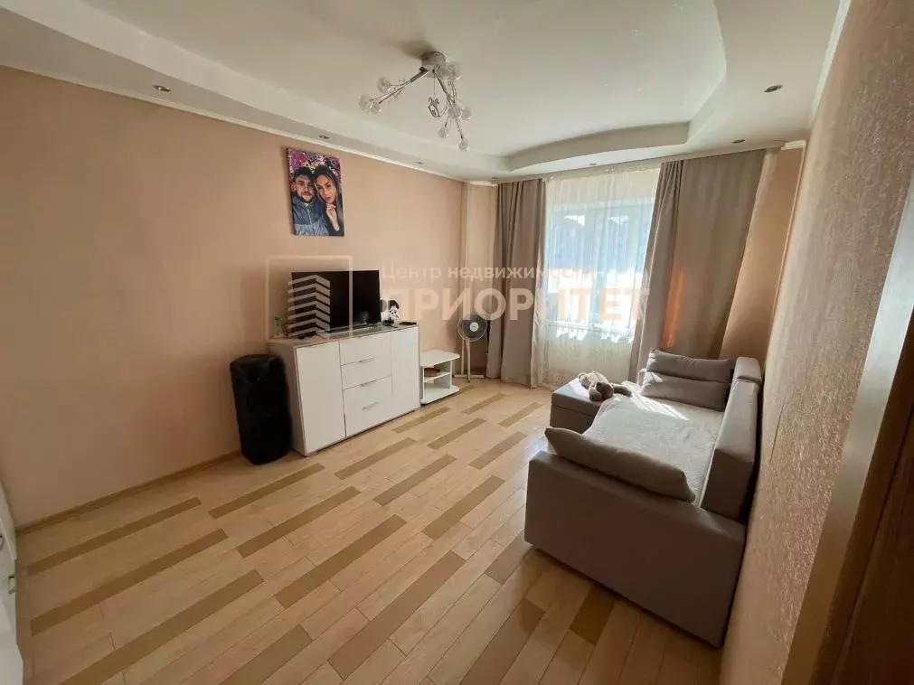 Квартира, 3 комнаты, 77 м - Фото 1