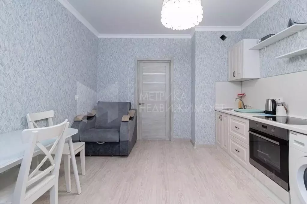 2-к кв. Тюменская область, Тюмень Таврическая ул., 9к4 (64.0 м) - Фото 1